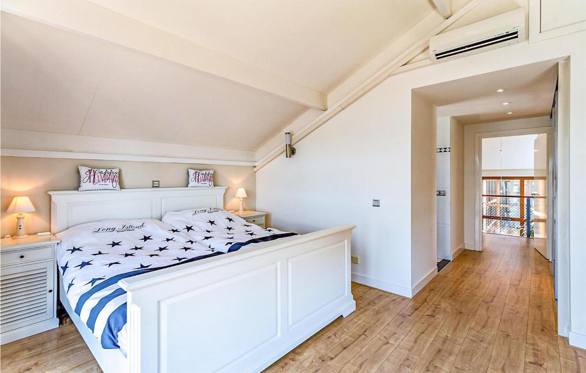 Nice Home In Breukeleveen With Wifi Ngoại thất bức ảnh